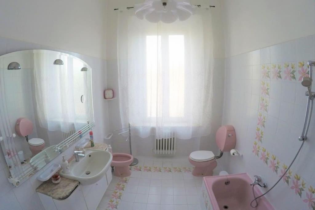 Gabry'S Home Three-Bedroom Big Apartment Near City Center & Train Station To Pisa And Florence & Ferries To Sardegna Corsica Livorno Eksteriør bilde
