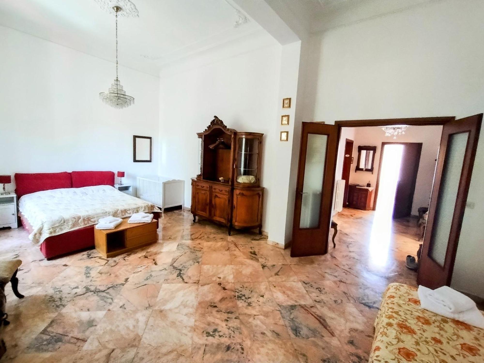 Gabry'S Home Three-Bedroom Big Apartment Near City Center & Train Station To Pisa And Florence & Ferries To Sardegna Corsica Livorno Eksteriør bilde