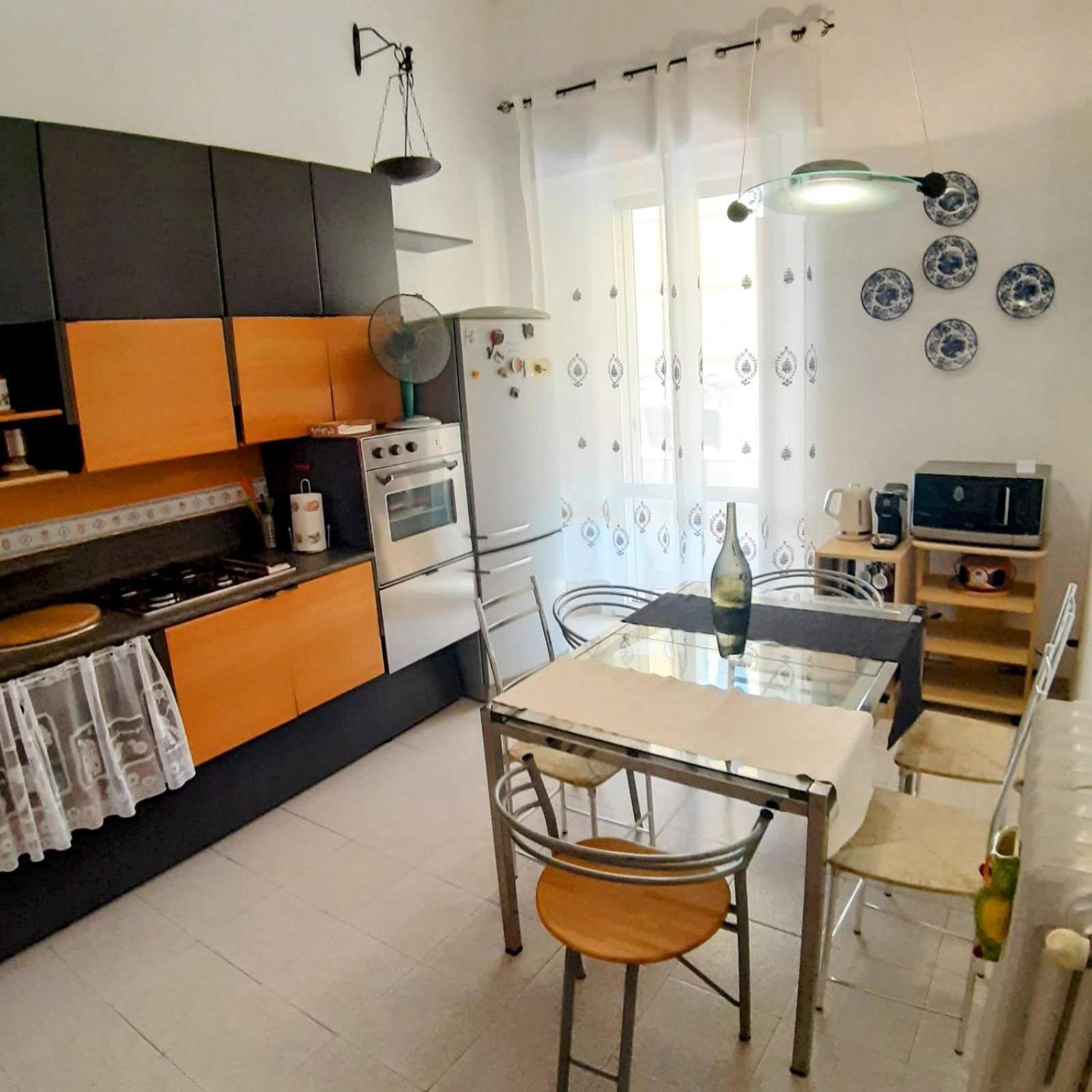 Gabry'S Home Three-Bedroom Big Apartment Near City Center & Train Station To Pisa And Florence & Ferries To Sardegna Corsica Livorno Eksteriør bilde